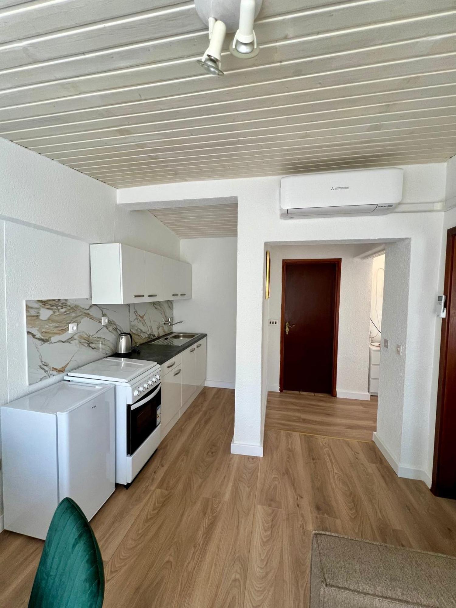 Apartment Jole Ražanj Εξωτερικό φωτογραφία